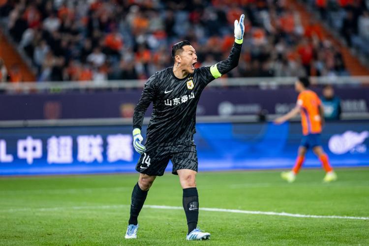 九游官网-鲁媒：京鲁大战王大雷有望复出首发 国安外援达万也有望赶上比赛