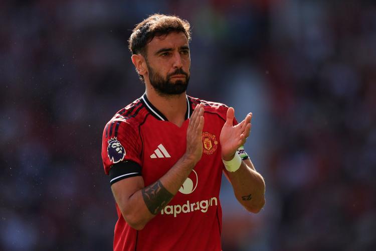 点射破门，B费自20/21赛季英超打进55球，同期中场球员中最多